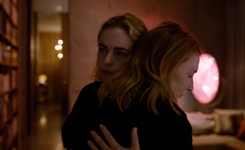(L to R) Nina Hoss stars as Sharin Goodnow and Cate Blanchett stars as Lydia Tár in director Todd Field's TÁR, a Focus Features release. Credit: Courtesy of Focus Features